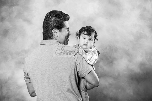 Susan y Francisco 6 months baby boy photos near Whittier Ca, by Gustavo Villarreal Photography 323-633-8283