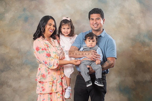 Susan y Francisco 6 months baby boy photos near Whittier Ca, by Gustavo Villarreal Photography 323-633-8283