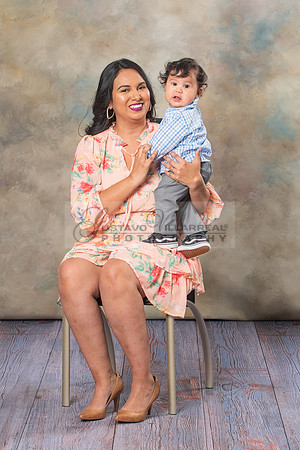Susan y Francisco 6 months baby boy photos near Whittier Ca, by Gustavo Villarreal Photography 323-633-8283