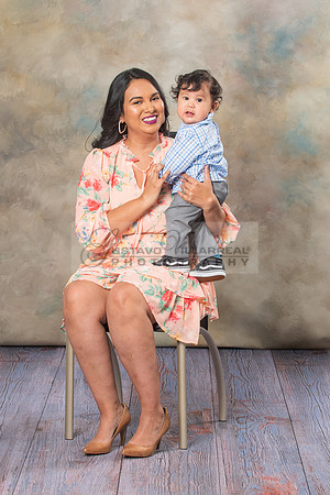 Susan y Francisco 6 months baby boy photos near Whittier Ca, by Gustavo Villarreal Photography 323-633-8283