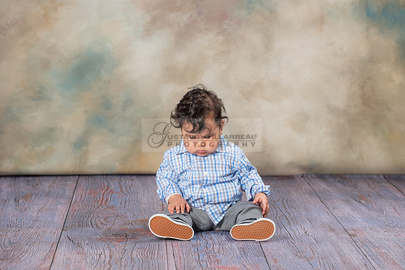 Susan y Francisco 6 months baby boy photos near Whittier Ca, by Gustavo Villarreal Photography 323-633-8283