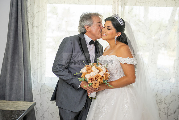 Brenda-and-Ismael-wedding- ceremony-at-St-Vincent-catholic-church-in-Los- Angeles-Ca-photographer-videographer-gvphotoandvide.com-323-633-8283