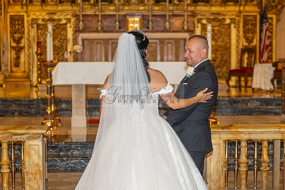 Brenda-and-Ismael-wedding- ceremony-at-St-Vincent-catholic-church-in-Los- Angeles-Ca-photographer-videographer-gvphotoandvide.com-323-633-8283