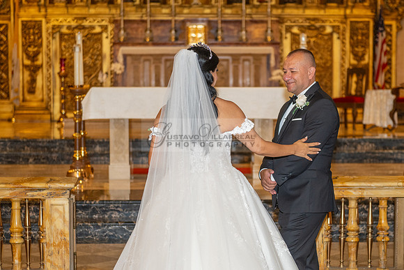Brenda-and-Ismael-wedding- ceremony-at-St-Vincent-catholic-church-in-Los- Angeles-Ca-photographer-videographer-gvphotoandvide.com-323-633-8283
