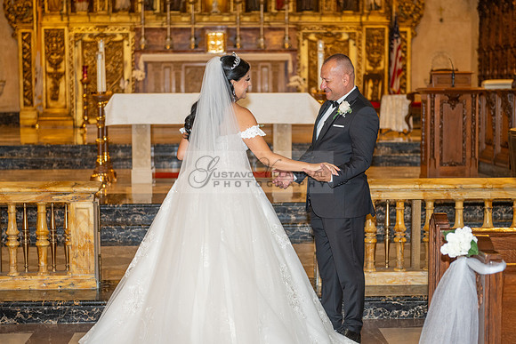 Brenda-and-Ismael-wedding- ceremony-at-St-Vincent-catholic-church-in-Los- Angeles-Ca-photographer-videographer-gvphotoandvide.com-323-633-8283