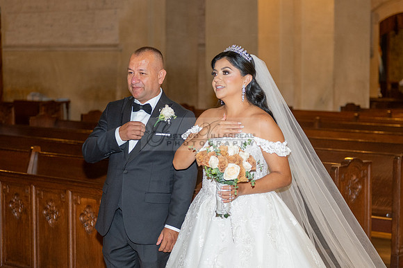 Brenda-and-Ismael-wedding- ceremony-at-St-Vincent-catholic-church-in-Los- Angeles-Ca-photographer-videographer-gvphotoandvide.com-323-633-8283