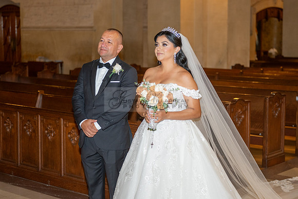 Brenda-and-Ismael-wedding- ceremony-at-St-Vincent-catholic-church-in-Los- Angeles-Ca-photographer-videographer-gvphotoandvide.com-323-633-8283