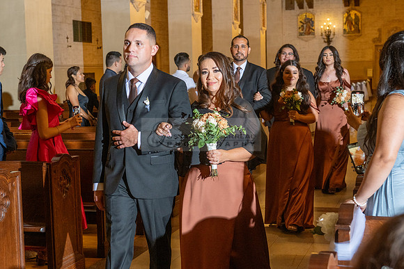 Brenda-and-Ismael-wedding- ceremony-at-St-Vincent-catholic-church-in-Los- Angeles-Ca-photographer-videographer-gvphotoandvide.com-323-633-8283