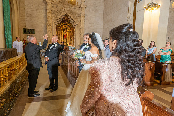Brenda-and-Ismael-wedding- ceremony-at-St-Vincent-catholic-church-in-Los- Angeles-Ca-photographer-videographer-gvphotoandvide.com-323-633-8283