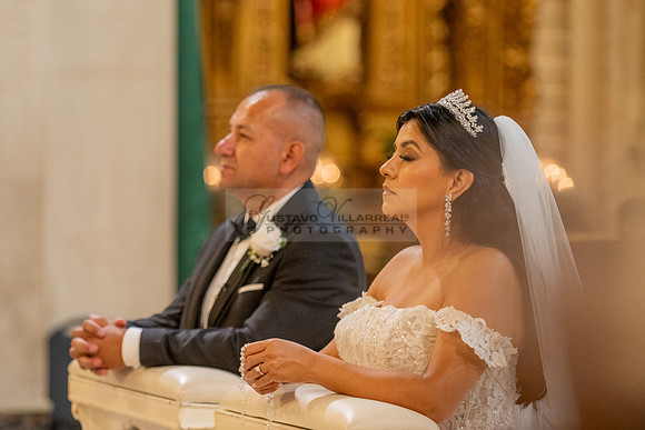 Brenda-and-Ismael-wedding- ceremony-at-St-Vincent-catholic-church-in-Los- Angeles-Ca-photographer-videographer-gvphotoandvide.com-323-633-8283