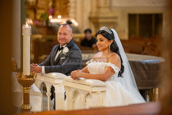 Brenda-and-Ismael-wedding- ceremony-at-St-Vincent-catholic-church-in-Los- Angeles-Ca-photographer-videographer-gvphotoandvide.com-323-633-8283