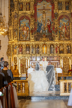 Brenda-and-Ismael-wedding- ceremony-at-St-Vincent-catholic-church-in-Los- Angeles-Ca-photographer-videographer-gvphotoandvide.com-323-633-8283