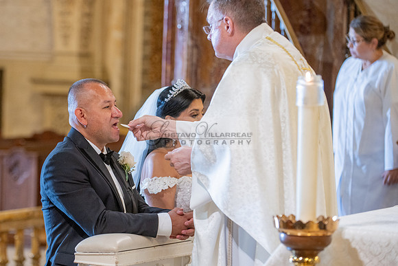 Brenda-and-Ismael-wedding- ceremony-at-St-Vincent-catholic-church-in-Los- Angeles-Ca-photographer-videographer-gvphotoandvide.com-323-633-8283