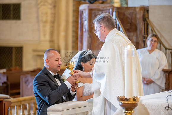 Brenda-and-Ismael-wedding- ceremony-at-St-Vincent-catholic-church-in-Los- Angeles-Ca-photographer-videographer-gvphotoandvide.com-323-633-8283