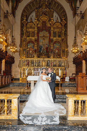 Brenda-and-Ismael-wedding- ceremony-at-St-Vincent-catholic-church-in-Los- Angeles-Ca-photographer-videographer-gvphotoandvide.com-323-633-8283