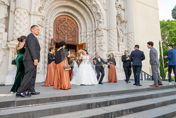 Brenda-and-Ismael-wedding- ceremony-at-St-Vincent-catholic-church-in-Los- Angeles-Ca-photographer-videographer-gvphotoandvide.com-323-633-8283