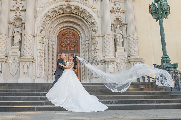 Brenda-and-Ismael-wedding- ceremony-at-St-Vincent-catholic-church-in-Los- Angeles-Ca-photographer-videographer-gvphotoandvide.com-323-633-8283