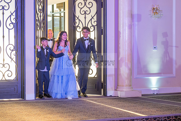 Brenda-and-Ismael-wedding- ceremony-at-St-Vincent-catholic-church-in-Los- Angeles-Ca-photographer-videographer-gvphotoandvide.com-323-633-8283
