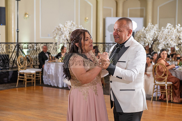 Brenda-and-Ismael-wedding- ceremony-at-St-Vincent-catholic-church-in-Los- Angeles-Ca-photographer-videographer-gvphotoandvide.com-323-633-8283