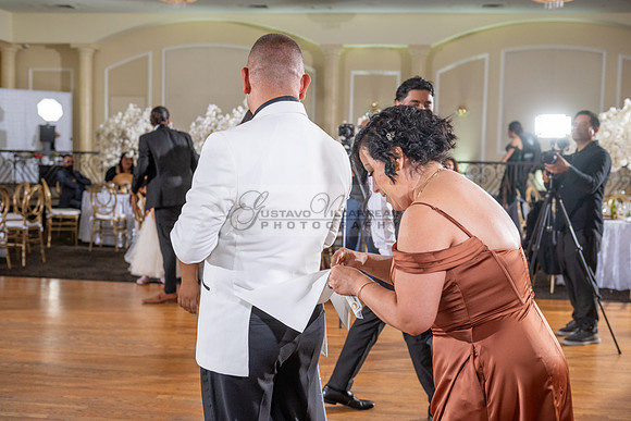 Brenda-and-Ismael-wedding- ceremony-at-St-Vincent-catholic-church-in-Los- Angeles-Ca-photographer-videographer-gvphotoandvide.com-323-633-8283