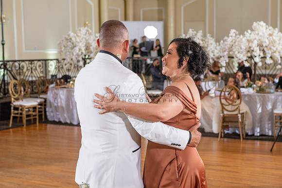 Brenda-and-Ismael-wedding- ceremony-at-St-Vincent-catholic-church-in-Los- Angeles-Ca-photographer-videographer-gvphotoandvide.com-323-633-8283