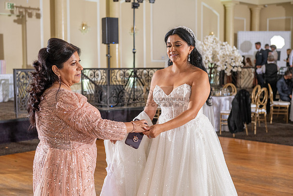 Brenda-and-Ismael-wedding- ceremony-at-St-Vincent-catholic-church-in-Los- Angeles-Ca-photographer-videographer-gvphotoandvide.com-323-633-8283