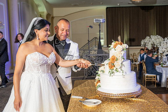 Brenda-and-Ismael-wedding- ceremony-at-St-Vincent-catholic-church-in-Los- Angeles-Ca-photographer-videographer-gvphotoandvide.com-323-633-8283