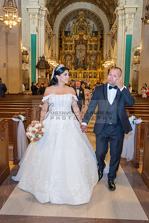 Brenda-and-Ismael-wedding- ceremony-at-St-Vincent-catholic-church-in-Los- Angeles-Ca-photographer-videographer-gvphotoandvide.com-323-633-8283