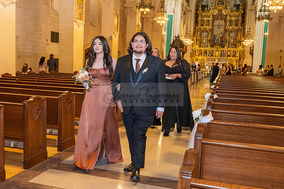 Brenda-and-Ismael-wedding- ceremony-at-St-Vincent-catholic-church-in-Los- Angeles-Ca-photographer-videographer-gvphotoandvide.com-323-633-8283