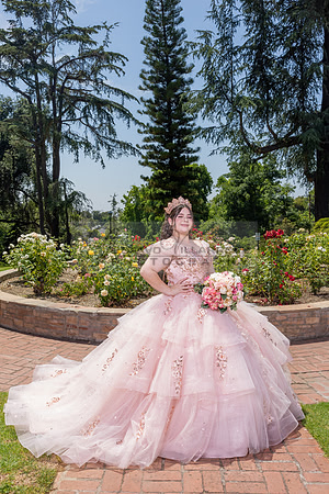 Samantha Olmos-quinceanera-celebration-photography-video-service-in-City-of-Downey-Ca-by-Gustavo-Villarreal-photography-323-633-8283