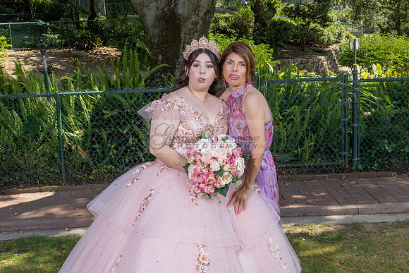 Samantha Olmos-quinceanera-celebration-photography-video-service-in-City-of-Downey-Ca-by-Gustavo-Villarreal-photography-323-633-8283