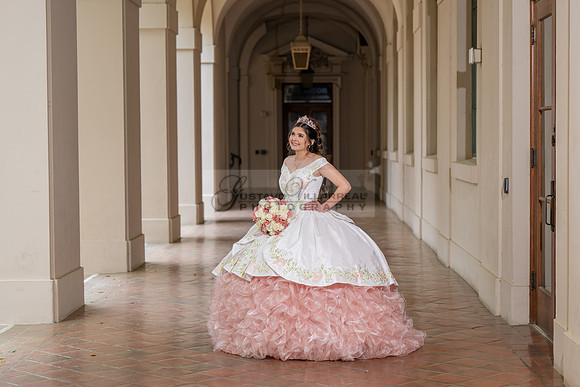 Natalie Gutierrez quinceañera photoshoot at the beautiful and historic place in Pasadena Ca. wedding and sweet 16th Photographer Gustavo Villarreal, 323-633-8283