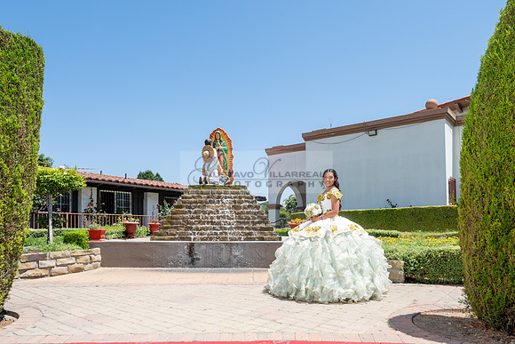 Arianna Tejada quinceanera celebration, photography, videography at Our lady of Guadalupe in El Monte Ca, Fiesta Mexican banquet Hall Montclair Ca, Gustavo Villarreal photo and video, 323-633-8283, ww