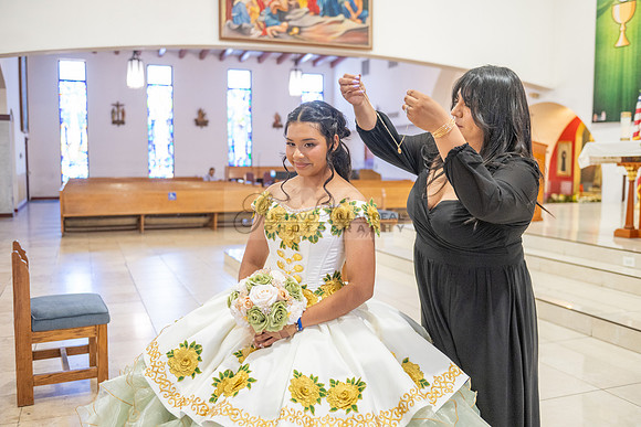 Arianna Tejada quinceanera celebration, photography, videography at Our lady of Guadalupe in El Monte Ca, Fiesta Mexican banquet Hall Montclair Ca, Gustavo Villarreal photo and video, 323-633-8283, ww