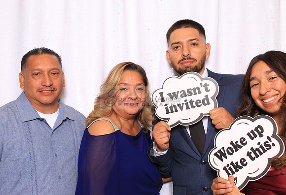 Stephanie and Albert wedding celebration, photo booth in Redondo Beach Ca, Gustavo Villarreal Photography, 323-633-8283, www.gvphotoandvideo.com