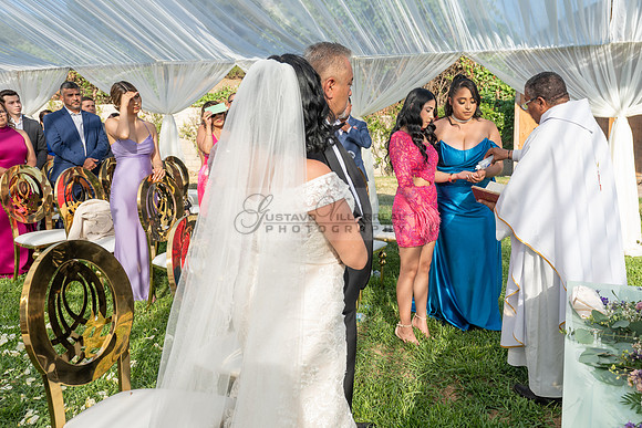 Gloria y Jose Luis Engagement photos en el rancho, caballos, Novias, La Puente Ca, 323-633-8283, www.gvphotoandvideo.com