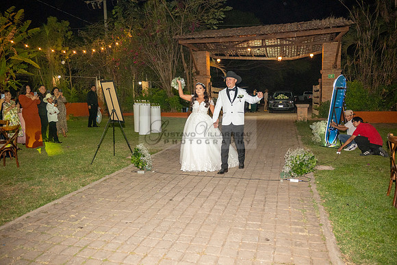 Lalo and Indira wedding, boda en Puga Nayarit Mexico, Gustavo Villarreal Photography, 323-633-8283, www.gustavovillarreal.com