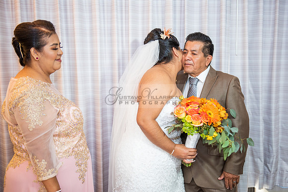 323-633-8283, Elizabeth and Nery wedding celebrations, photograp