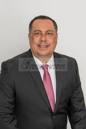 Jose Mireles Business Headshots, corporate, realtor, in Whittier California, Gustavo Villarreal photography, 323-633-8283
