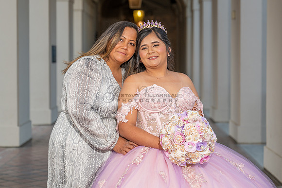 Camila Pacheco quinceanera, sweet 16, photo session in Pasadena City Hall in Pasadena California, photography and videography by Gustavo Villarreal photographer, 323-633-8283, www.gvphotoandvideo.com