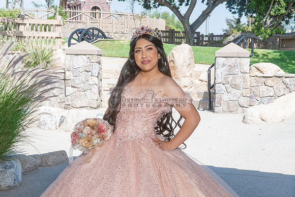 Grace Navarrete quinceanera photography, videography session at Heritage Park in Cerritos Ca, Gustavo Villarreal Photography, 323-633-8283, www.gvphotoandvideo.com