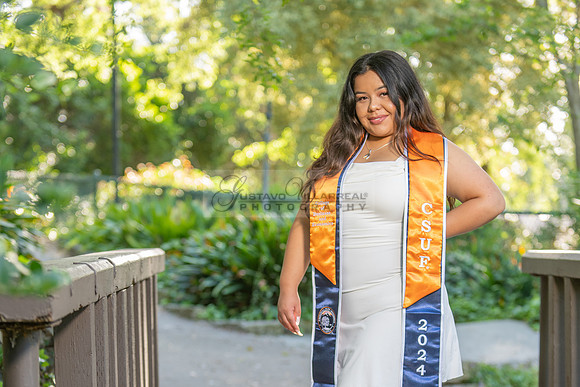 Melanie graduation photographer CSUF, California State University Fullerton, Whittier Ca, Gustavo Villarreal Photography, 323-633-8283, www.gvphotoandvideo.com