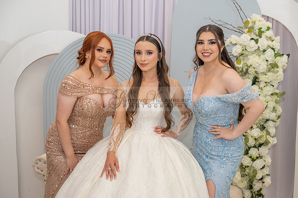 Camila Campa quinceanera, sweet 16, celebration at Elite Banquet Hall in Maywood Ca, Huntington Park Ca, by Gustavo Villarreal Photography, videography 323-633-8283, www.gustavovillarreal.com