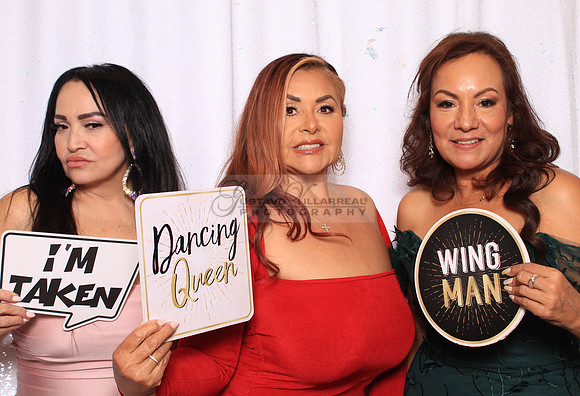Stephanie and Albert wedding celebration, photo booth in Redondo Beach Ca, Gustavo Villarreal Photography, 323-633-8283, www.gvphotoandvideo.com