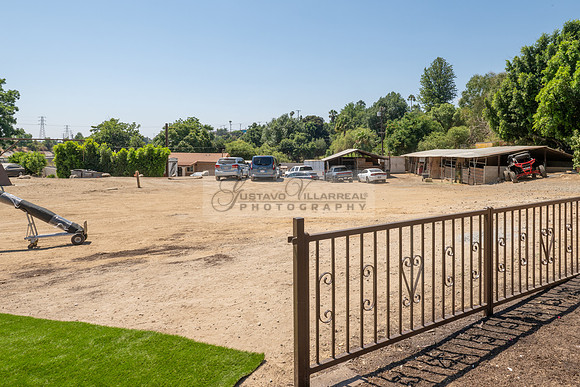 Gloria y Jose Luis Engagement photos en el rancho, caballos, Novias, La Puente Ca, 323-633-8283, www.gvphotoandvideo.com