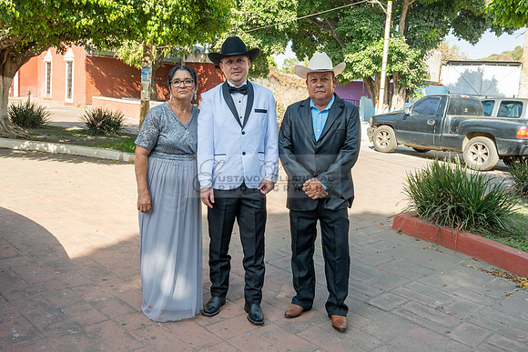 Lalo and Indira wedding, boda en Puga Nayarit Mexico, Gustavo Villarreal Photography, 323-633-8283, www.gustavovillarreal.com