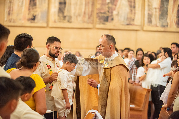Baptism photographer, videographer at Cathedral of our Lady of Angeles in Los Angeles Ca. Gustavo Villarreal Photography, 323-633-8283, www.gvphotoandvideo.com