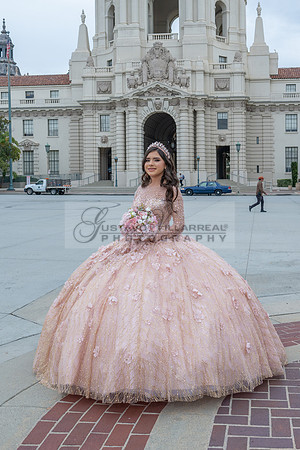 Ximena Alessandra quinceanera photos, videos, photographer, videographer in Pasadena City Hall California, Gustavo Villarreal Photography, 323-633-8283, www.gvphotoandvideo.com