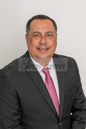 Jose Mireles Business Headshots, corporate, realtor, in Whittier California, Gustavo Villarreal photography, 323-633-8283