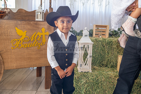 Nazareth Bautizo fotografias y videos en Whittier Ca, reception at Grand premier Banquet hall in Gardena Ca. Gustavo Villarreal photographer 323-633-8283, www.gvphotoandvideo.com